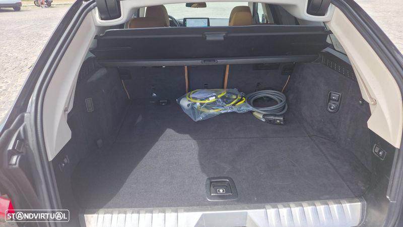 BMW 520e Touring, fotografia 20