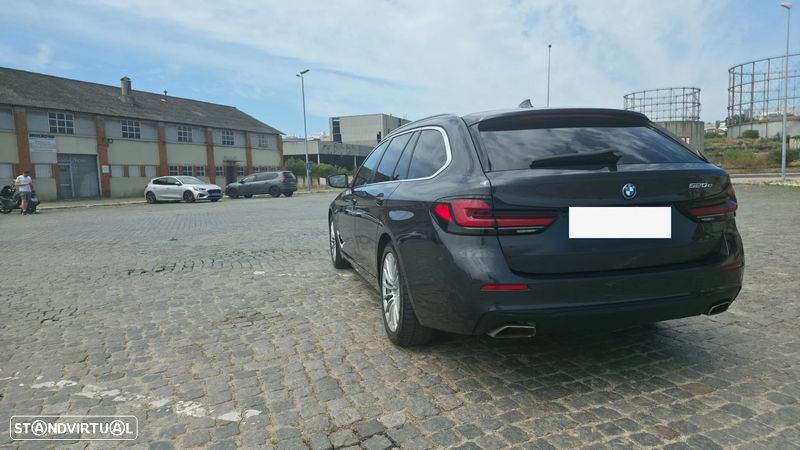 BMW 520e Touring, fotografia 7