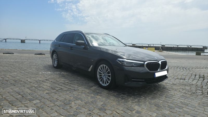 BMW 520e Touring, fotografia 3
