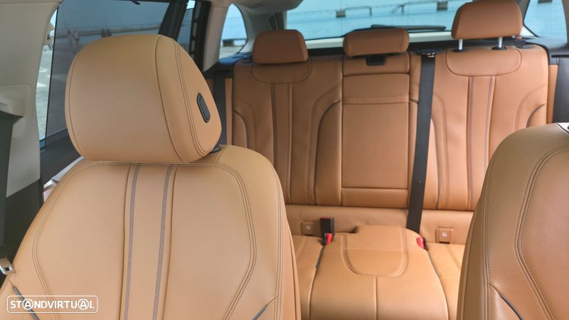BMW 520e Touring, fotografia 16