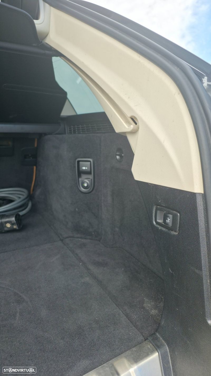 BMW 520e Touring, fotografia 2