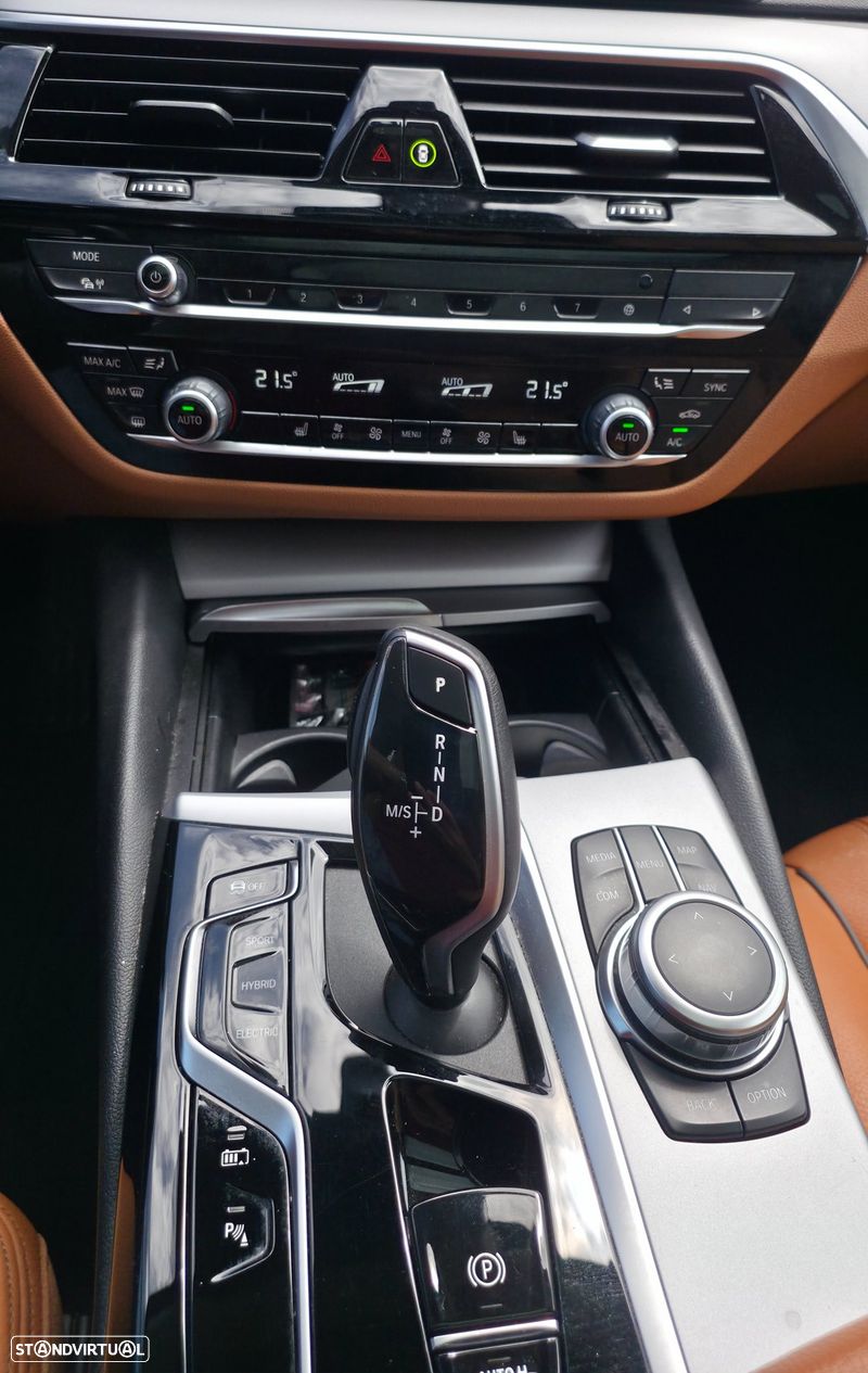 BMW 520e Touring, fotografia 12